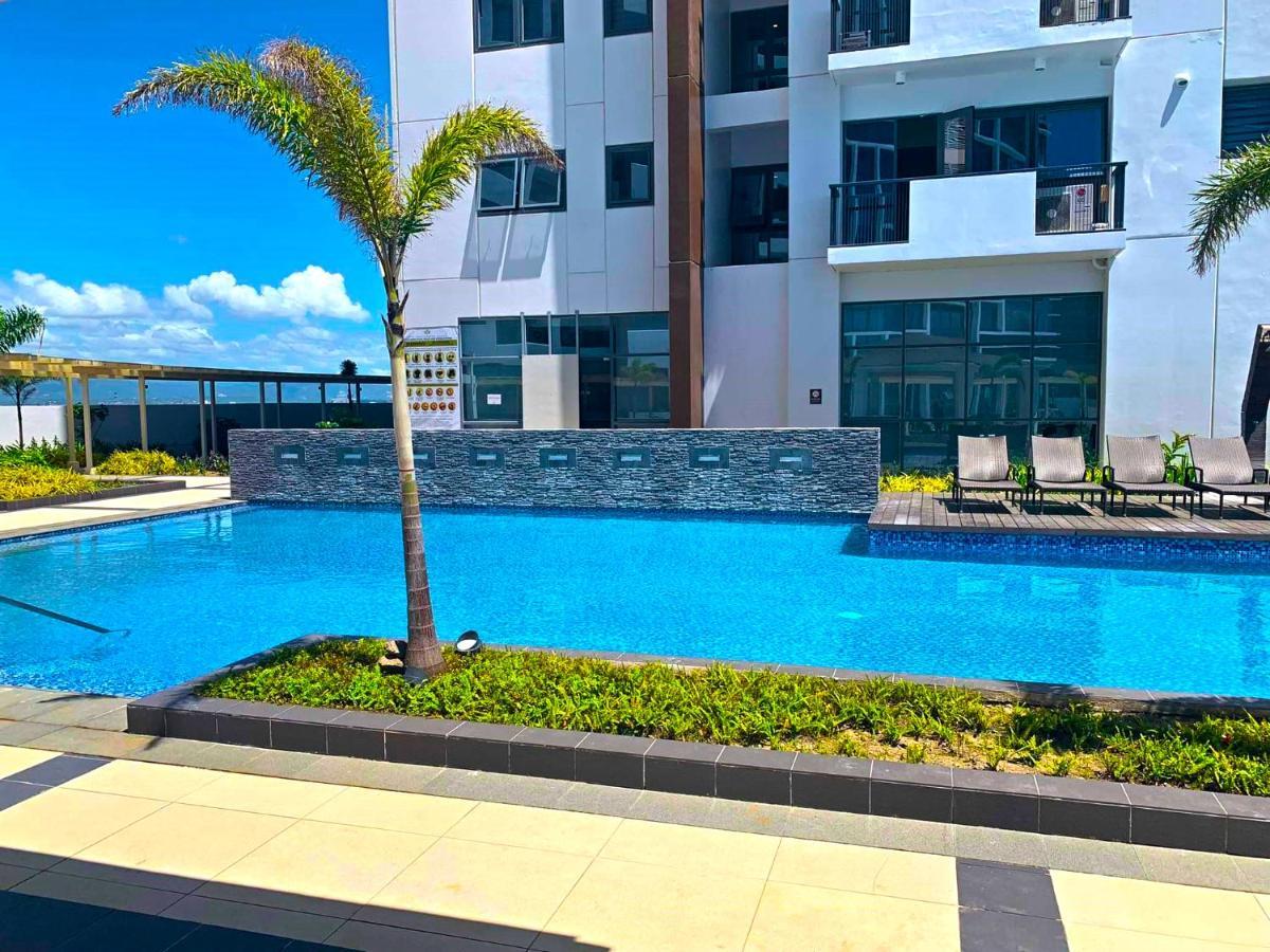 Mactan Newtown - New Modern Condo With Ocean View 막탄 외부 사진