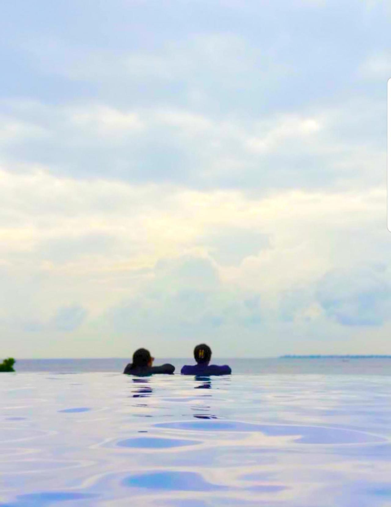 Mactan Newtown - New Modern Condo With Ocean View 막탄 외부 사진